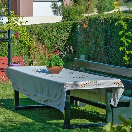 Apartament Ina Kalamákion
