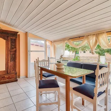 Apartament Ina