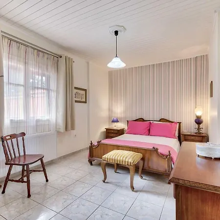 Apartament Ina Kalamákion