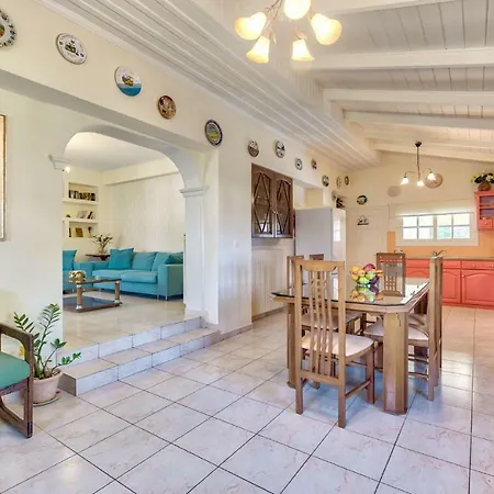 Apartment Ina *