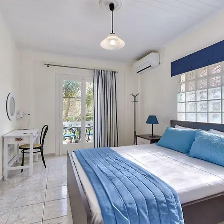 Ina Apartment