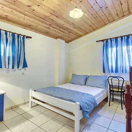 Ina Apartment *